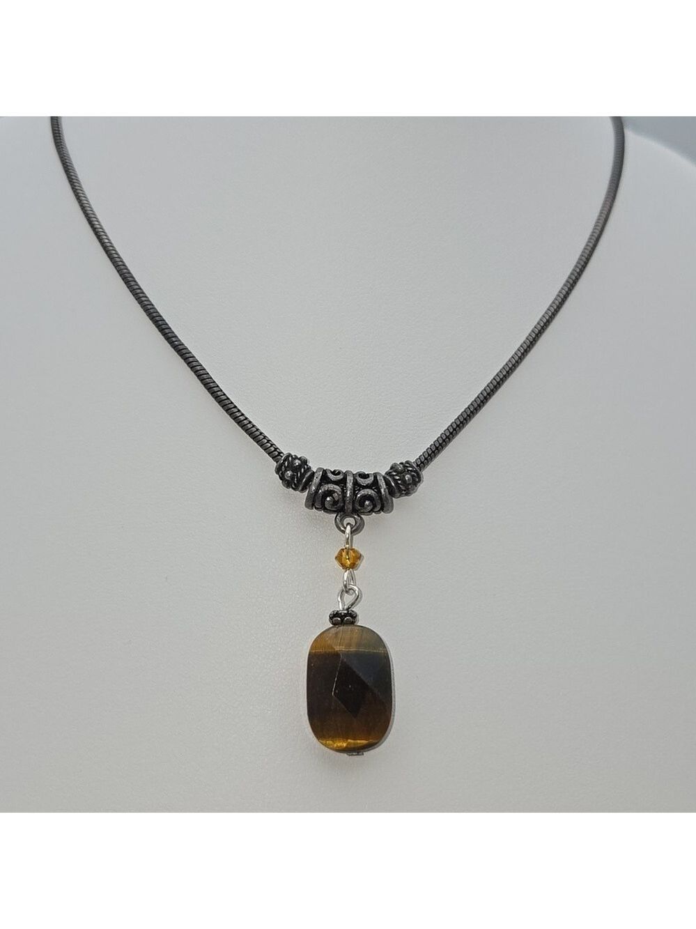 ✨2/$10✨ Vintage Boho Brown Silver Tone Avon Necklace 16''